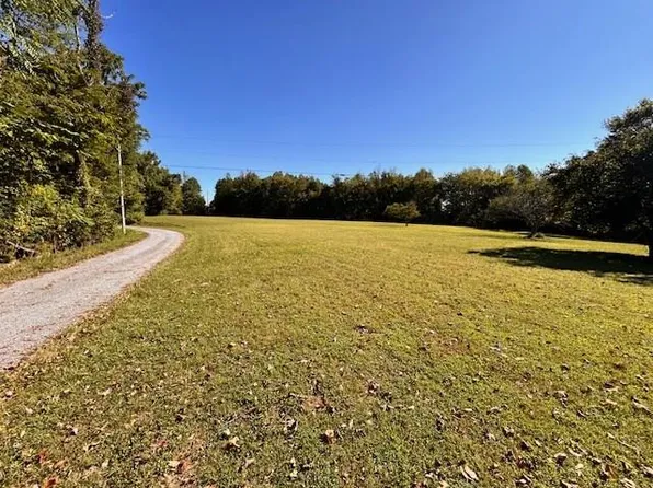 140 Spivey Ln, Gainesboro, TN 38562