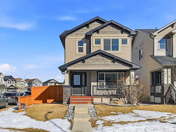 2nd image of 14 S Skyview Point Rd NE