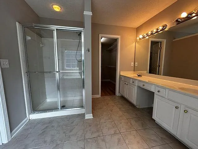 658 Glenbarrett Ct NE — Photo 16