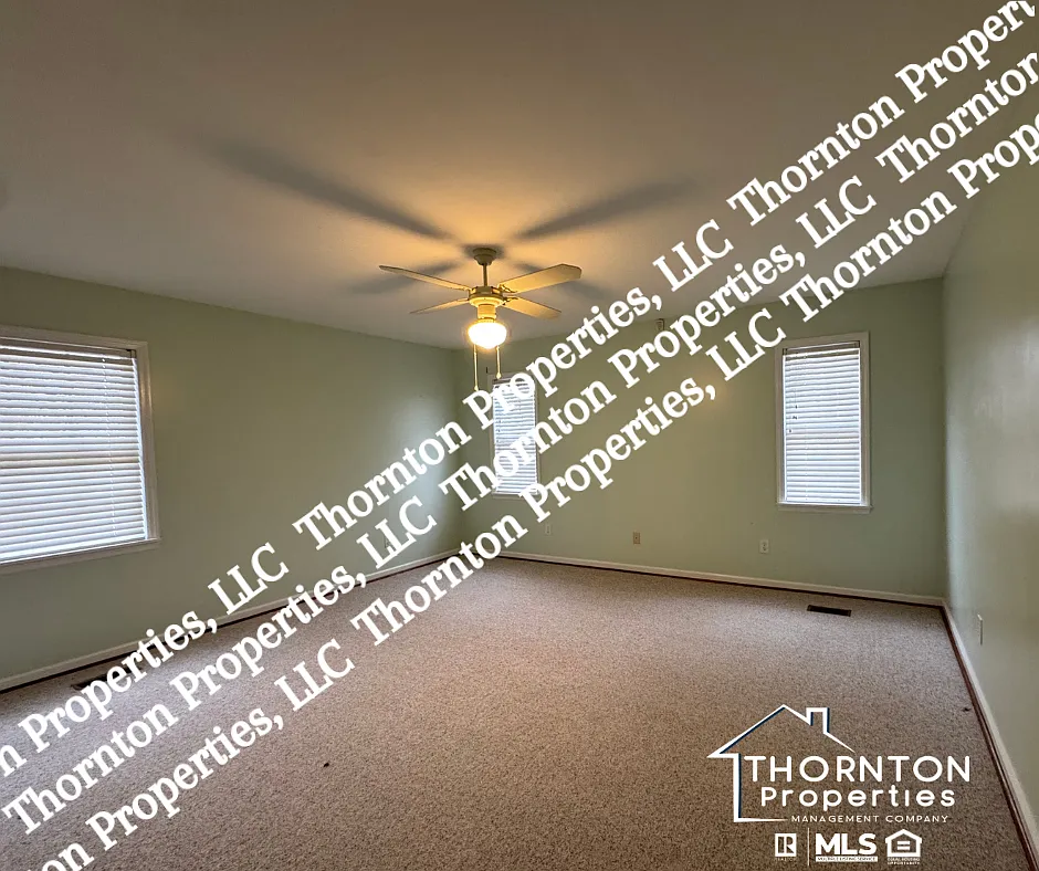 3 bed, $1,200 — Photo 4