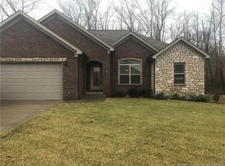 2313 Buttercup Cir, Sellersburg, IN 47172