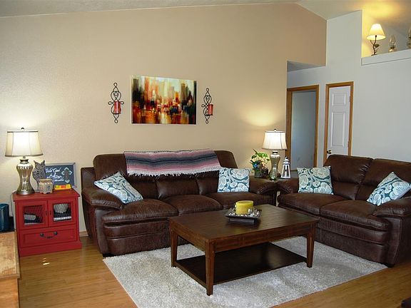 5th image of 3209 Thistle Creek Ln