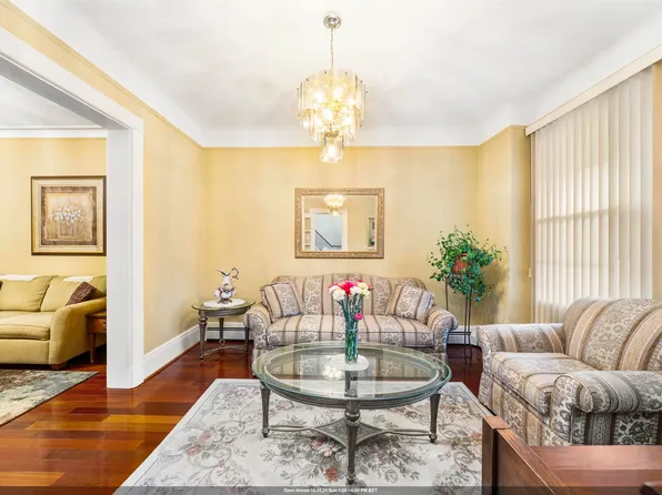 415A 57th St, West New York, NJ 07093