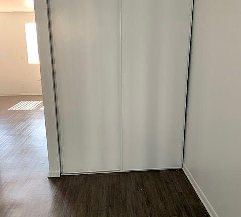 3rd image of 3410 Drew St #3418