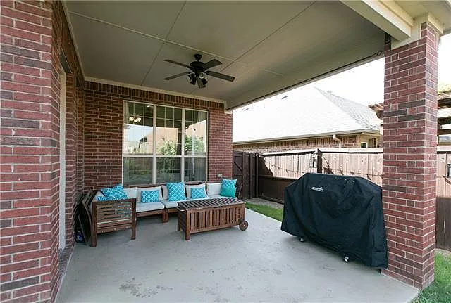 2529 Brandon Dr — Photo 24