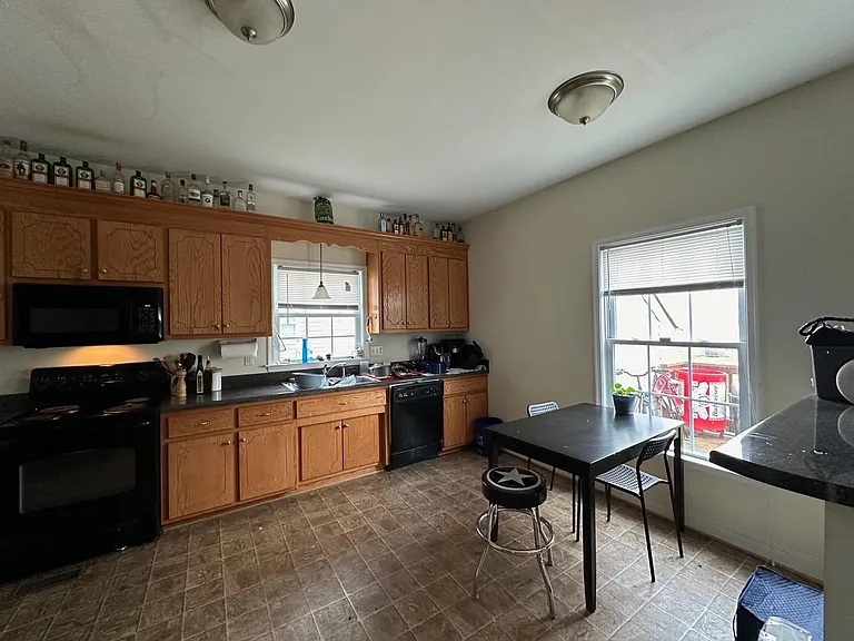 504 S Lombardy St — Photo 4