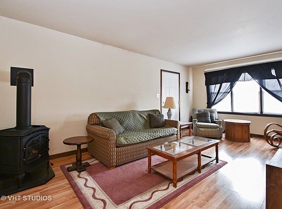 2nd image of 3105 Miller Ave