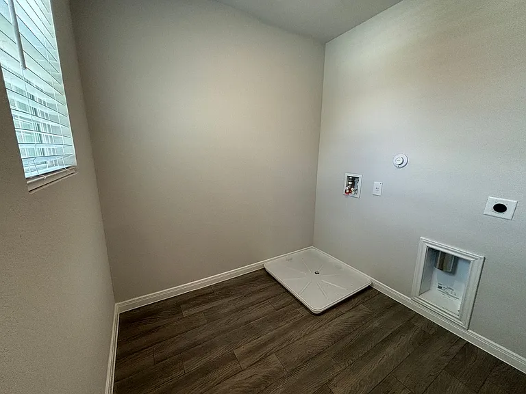 2242 Dry Moss Way — Photo 13