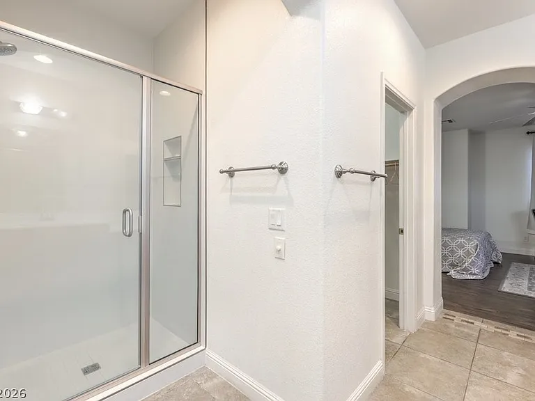 437 Eternity St — Photo 22