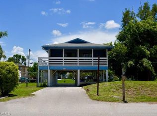 8148 Albatross Rd, Fort Myers, FL 33967