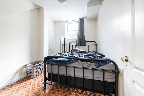 Rented by Key City Capital Inc | media 17