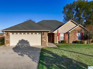 23886 May Ln, Athens, AL 35613