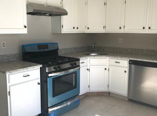 43 Bridington Ln, Somerset, NJ 08873
