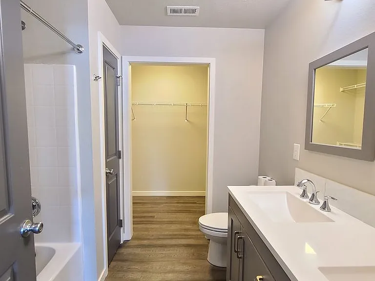 3014 N Gillis Ct — Photo 20