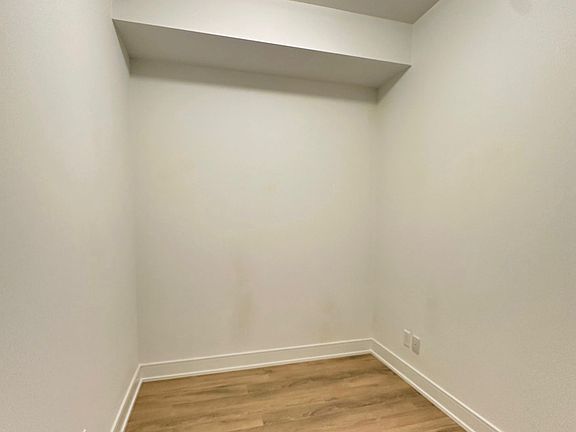 4th image of 1350 Ellesmere Rd #902