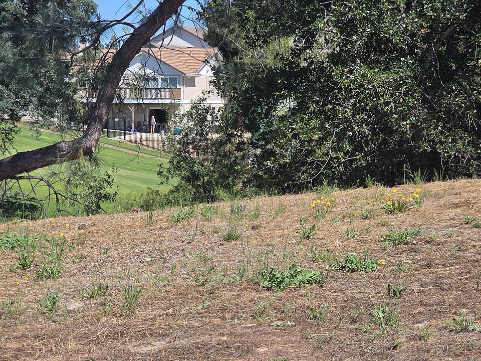 2nd image of 590 Blue Herron Ct