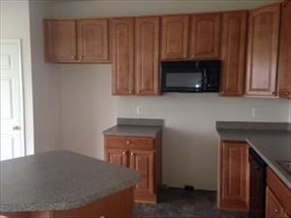 4th image of 118 Pittman Ct