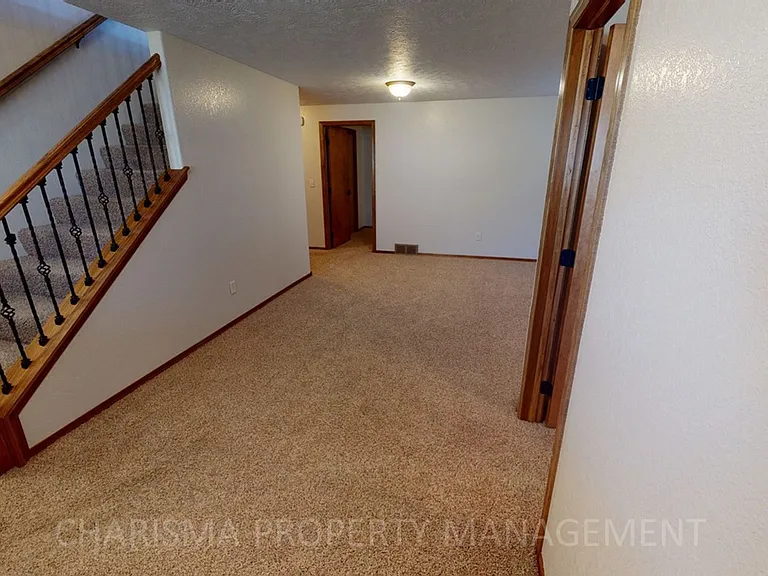 6606 E 45th St — Photo 24