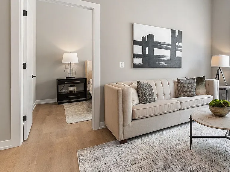 400 NE 12th Ave #701 — Photo 1