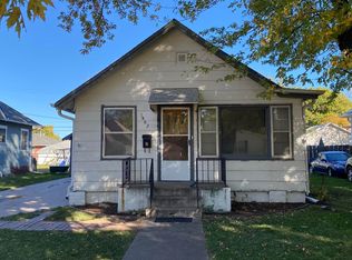 1602 W 5th St, Hastings, NE 68901