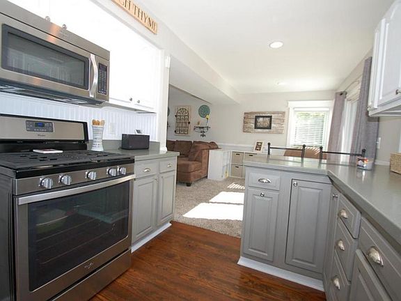 3rd image of 1555 Jupiter Ave