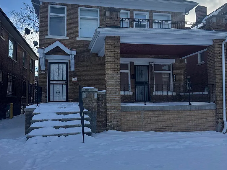 2925 Calvert St — Photo 2