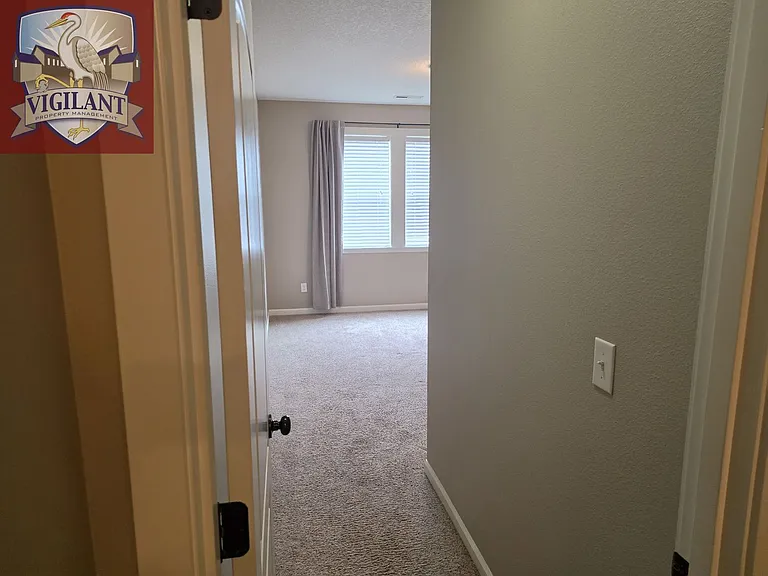 2605 NE 130th Ct — Photo 10