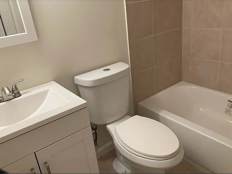 133 Thomas St NW #B — Photo 6