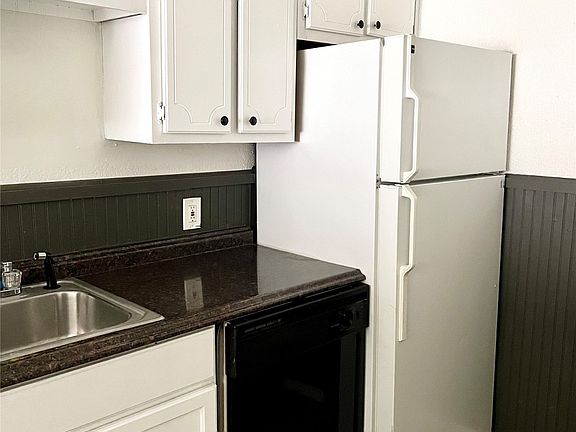 5th image of 6617 S Zunis Ave Unit 2703