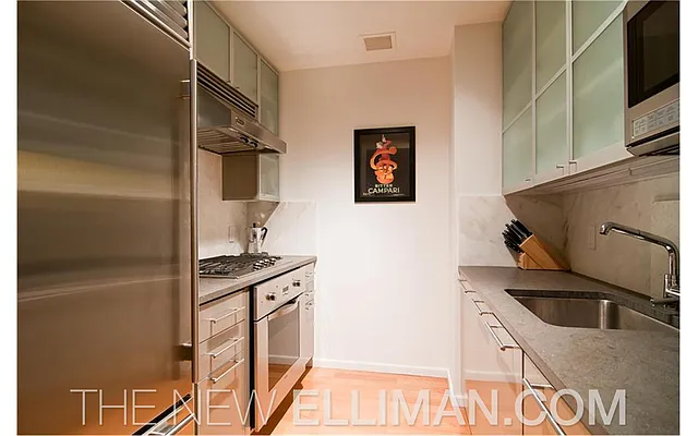 Rented by Douglas Elliman | media 24