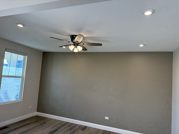 3rd image of 641 N Highlander Way