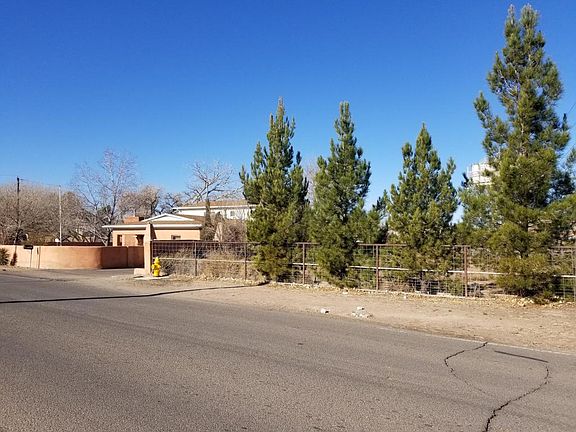 2nd image of 1037 Gabaldon Dr NW