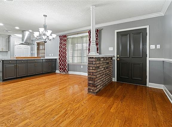 2nd image of 2200 Kathleen Dr