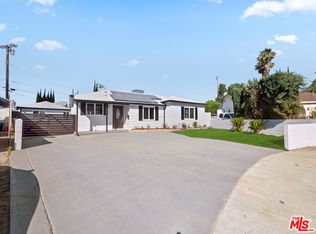 19418 Gault St, Reseda, CA 91335