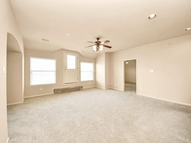 4 Palmdale Ln — Photo 45