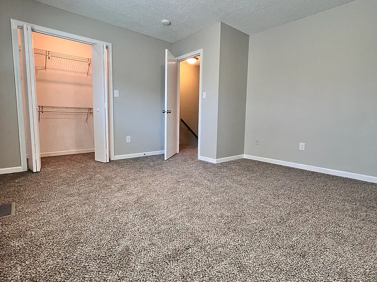 144 Country Village Ct — Photo 12