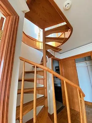 Sold by Peerless Properties Corp | media 25