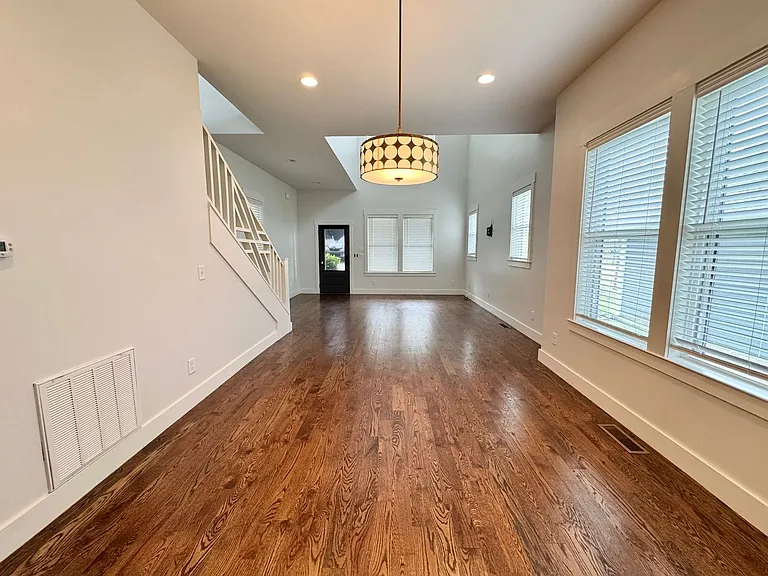 513B Weakley Ave — Photo 10