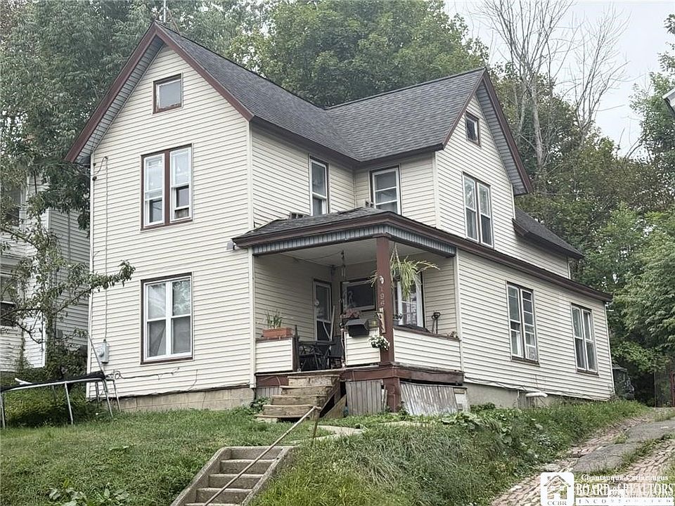 1st image of 196 S Main St