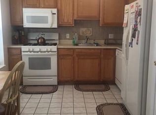 5 Jordan Ln, Middletown, NY 10940