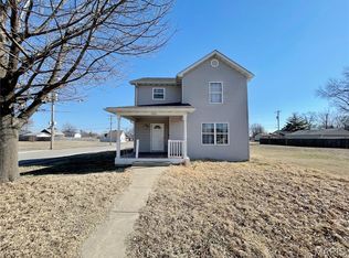 1036 Greenwood St, Madison, IL