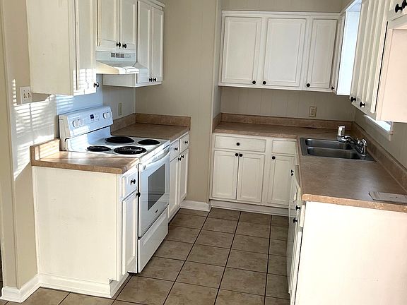 3rd image of 101 Pecanwood Dr