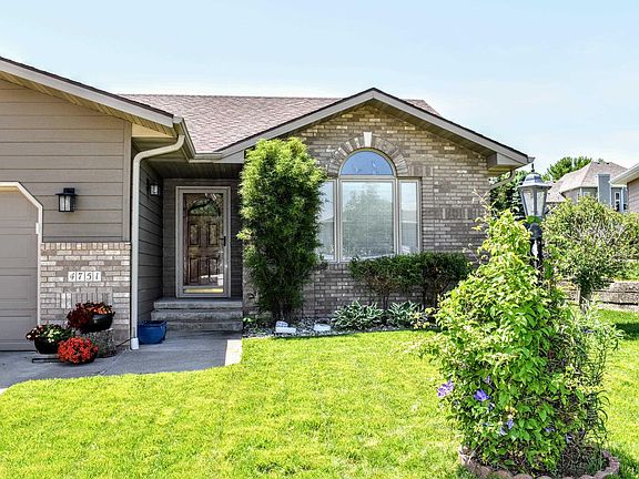 3rd image of 4751 Birch Way