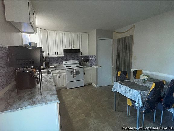 5th image of 2615 Dinsmore Dr