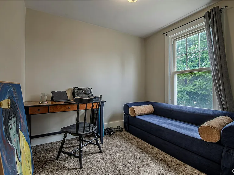 22 Kellogg St — Photo 28