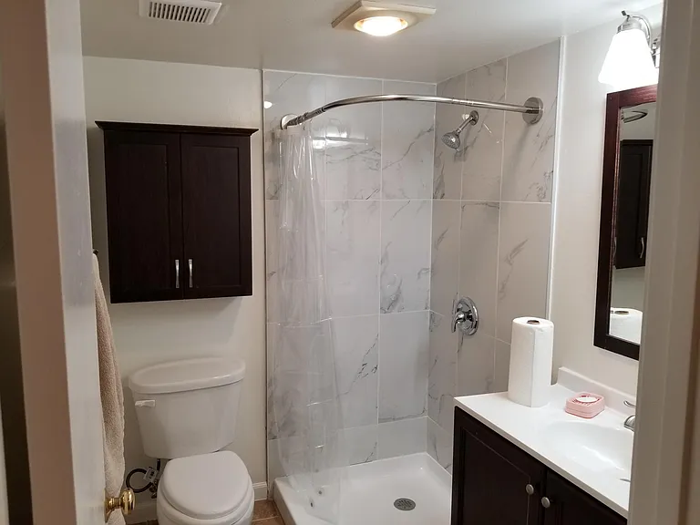 426 N Maryland Ave #105 — Photo 2