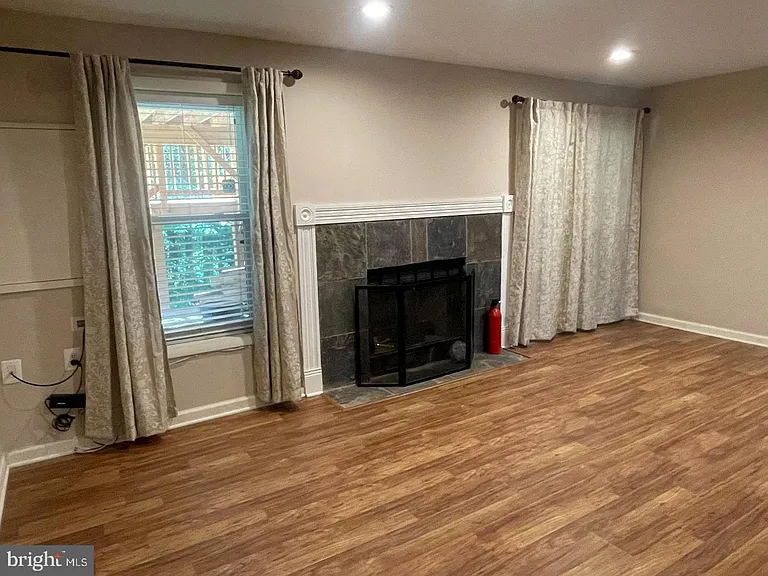 6223 Rathlin Dr — Photo 22