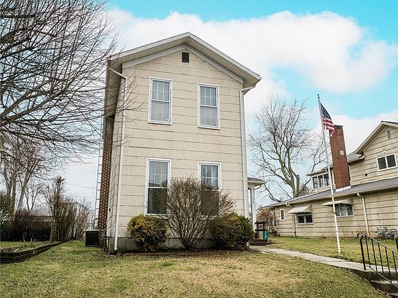 3rd image of 210 Central Ave