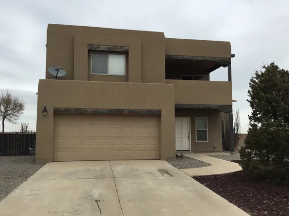 709 Loma Pinon Loop NE, Rio Rancho, NM 87144
