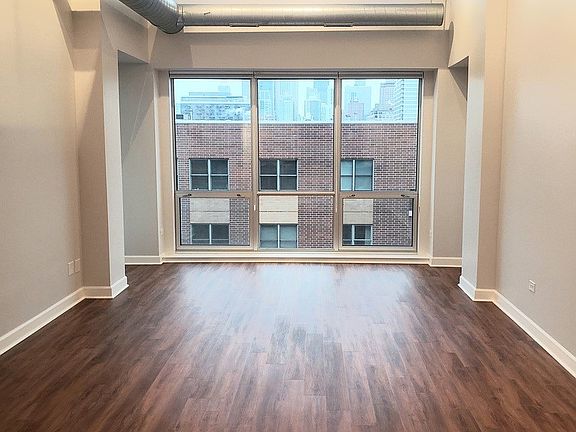 4th image of 845 N Kingsbury St Unit 713